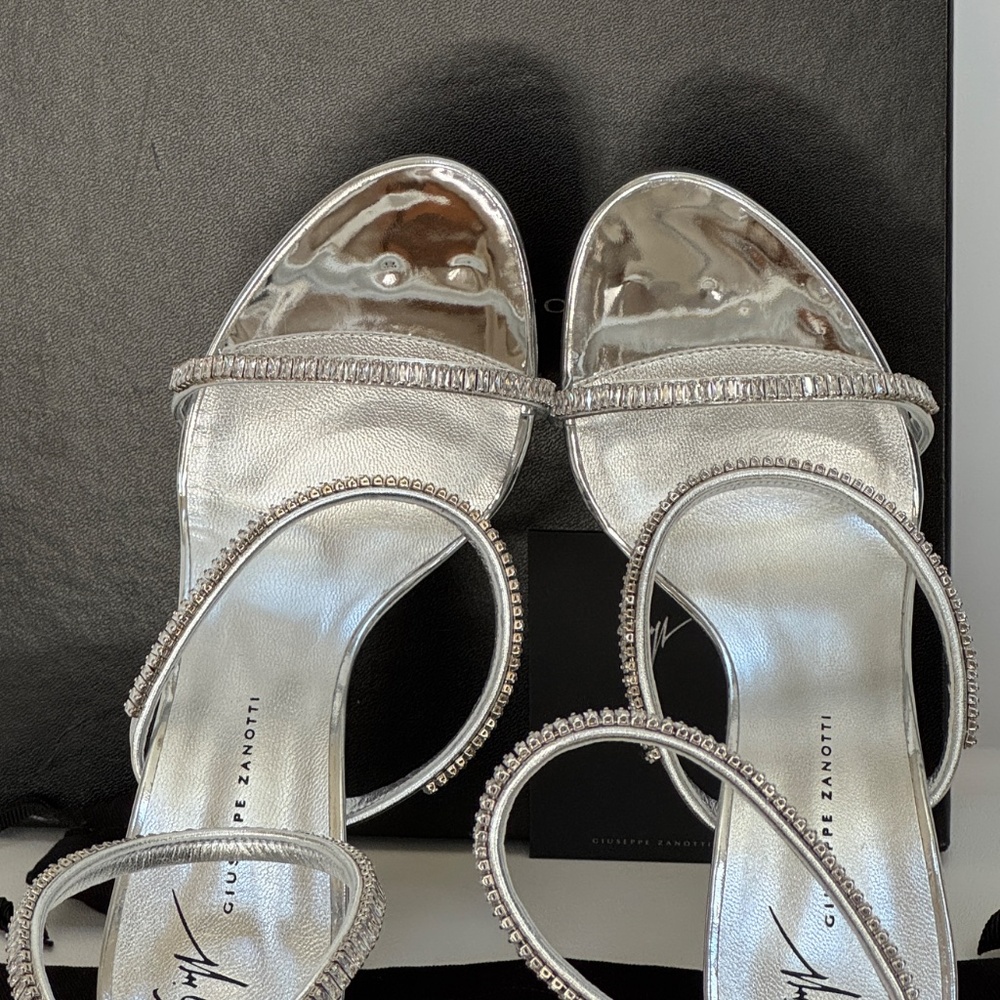 Giuseppe Zanotti Metallic Silver 115 South Crystal Sandal US8.5/38.5 - Picture 12 of 14